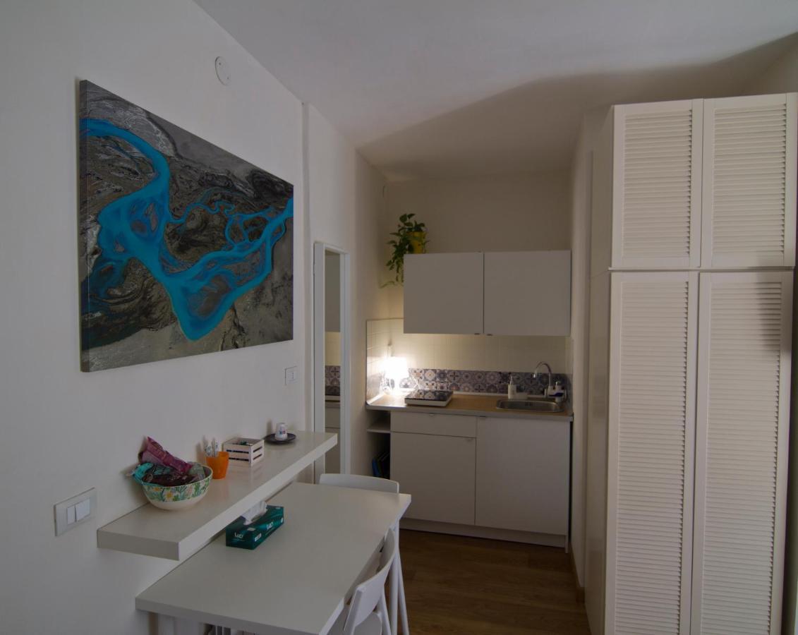 Bed and Breakfast Le Stanze Di Adele LʼAquila Exterior foto