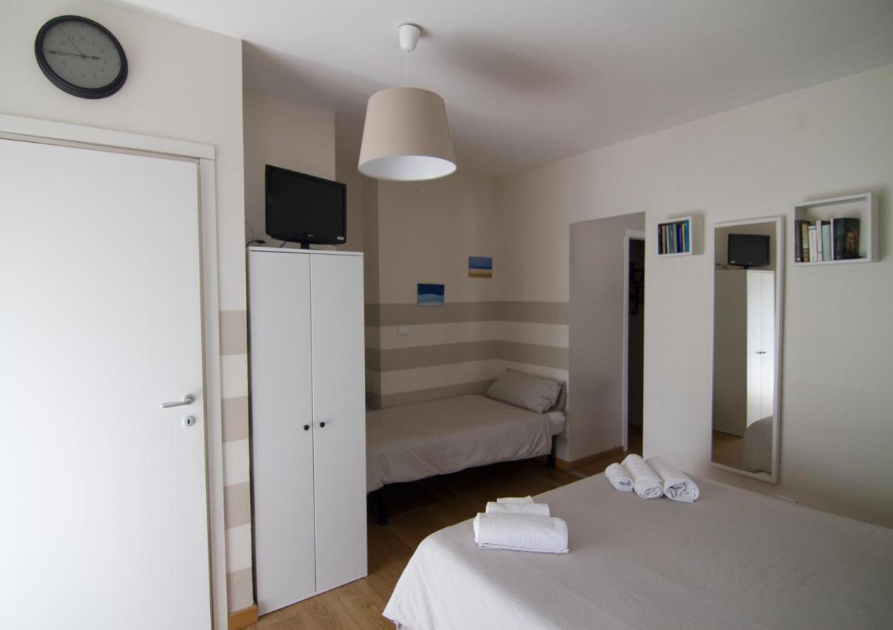 Bed and Breakfast Le Stanze Di Adele LʼAquila Exterior foto